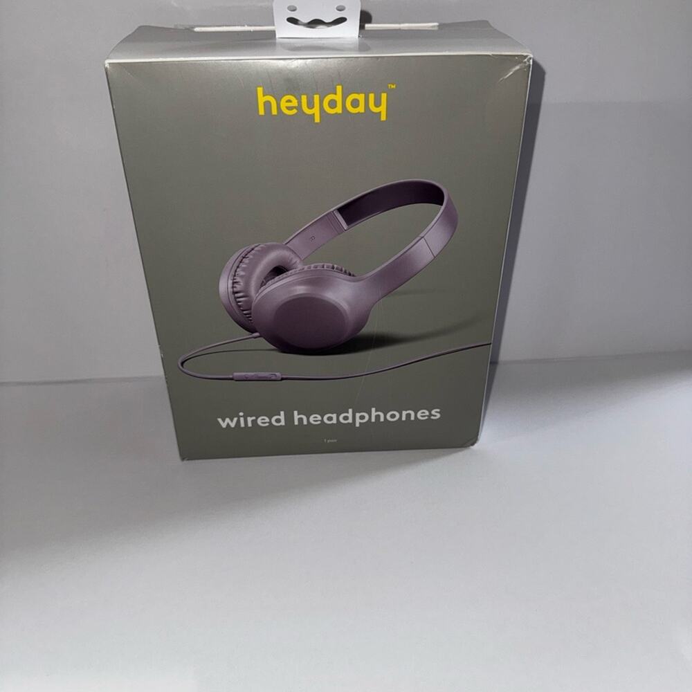 Heyday Wired Headphones in Lavender
